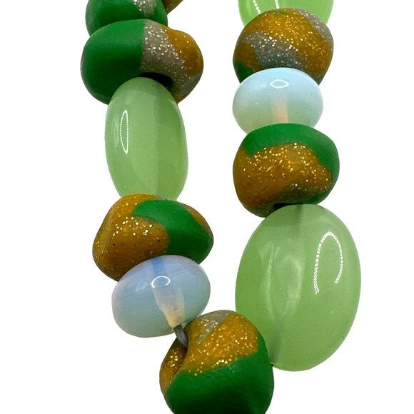 Chunky Boho Green Bead Bracelet Handmade Stretch Glass Wood Granny Fash Beachy - Picture 3 of 5